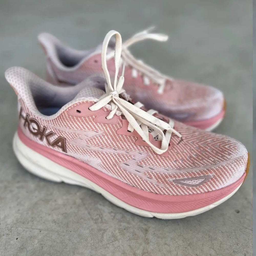 NEW HOKA CLIFTON